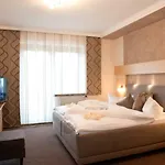 Sunny-hill Fruehstueckshotel - Loipersdorf 3*