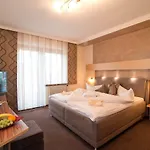 Sunny-hill Fruehstueckshotel - Loipersdorf 3*