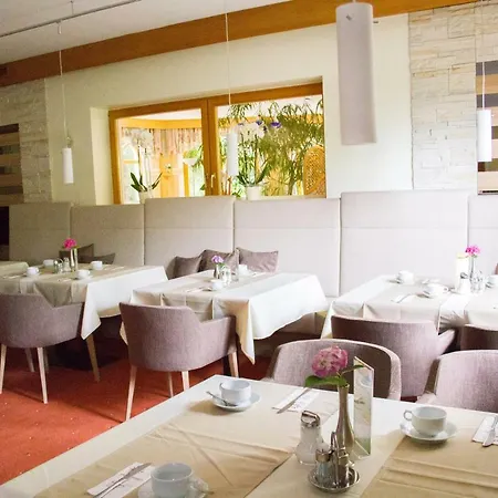 Sunny-hill Frühstückshotel - Dreilandhof Fürstenfeld