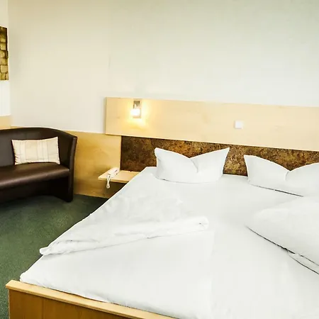 Hotel Sunny-hill Frühstückshotel - Dreilandhof 3*