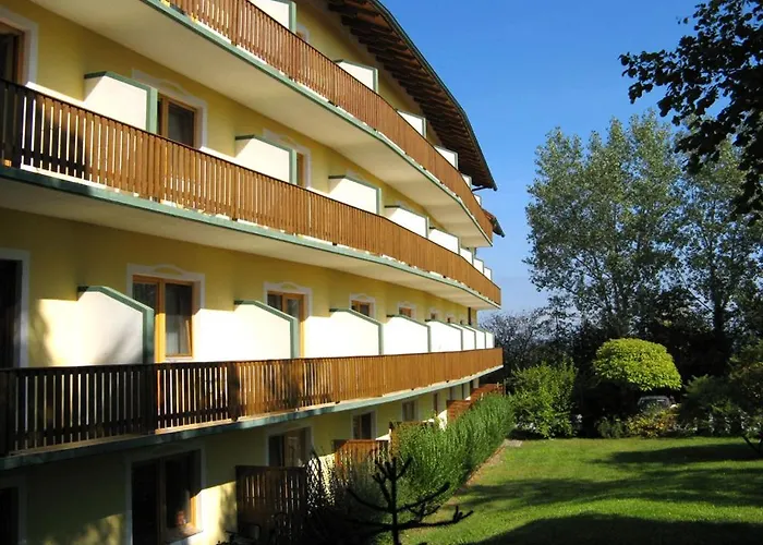 Sunny-hill Fruehstueckshotel - Dreilandhof 3* Fürstenfeld