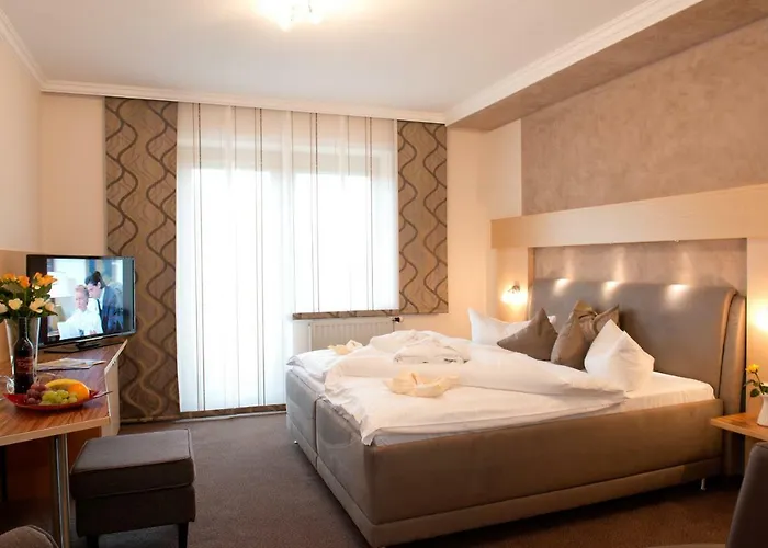 Sunny-hill Frühstückshotel - Dreilandhof 3*