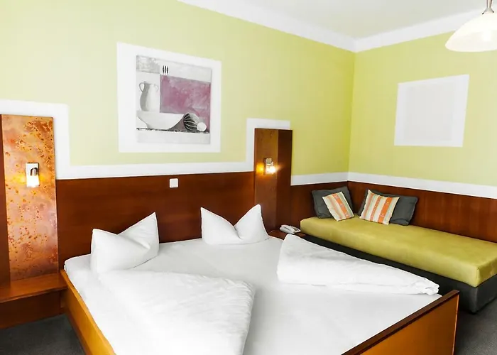 酒店 Sunny-hill Fruehstueckshotel - Dreilandhof 3*